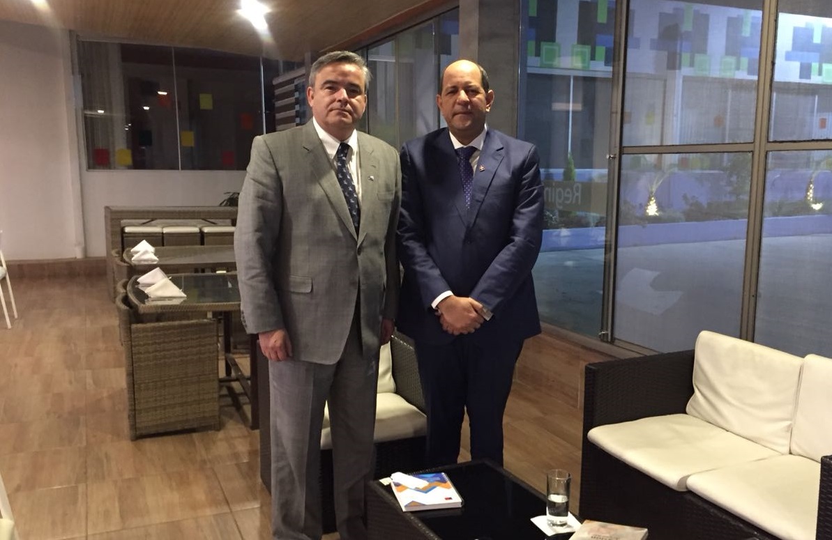 Jefe de Educación General conoce experiencias educativas exitosas de Uruguay y República Dominicana