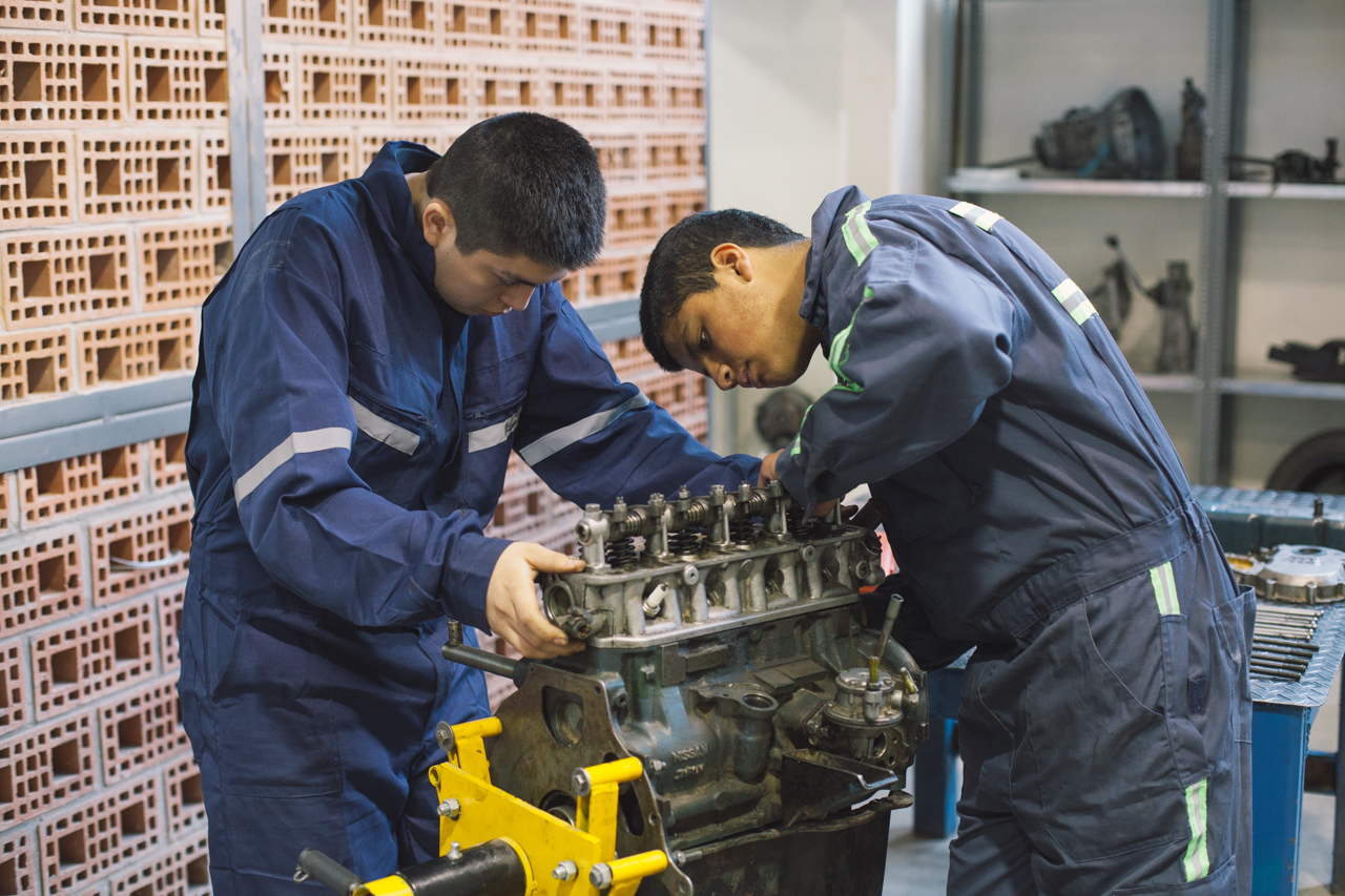 Plan de Equipamiento Técnico Profesional