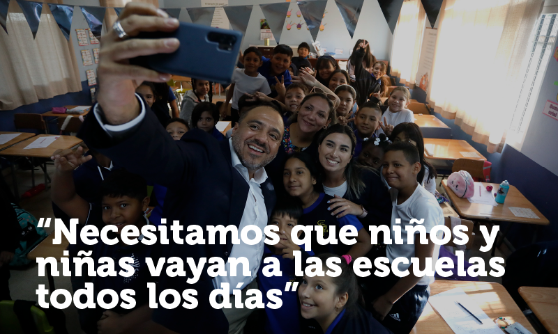 Ministro de Educación en inicio del año escolar en San Joaquín