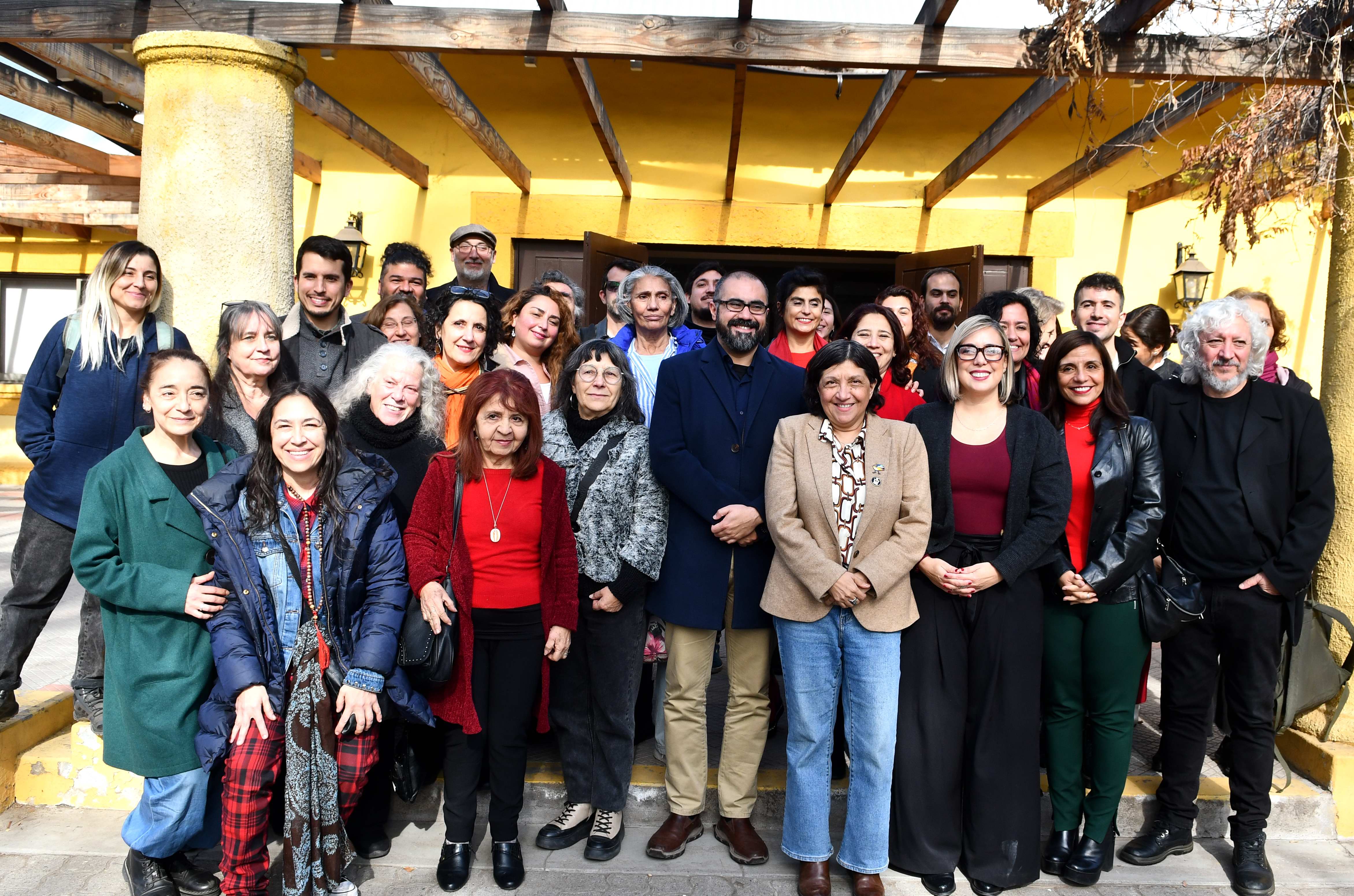 plan para fortalecer educación en artes escénicas