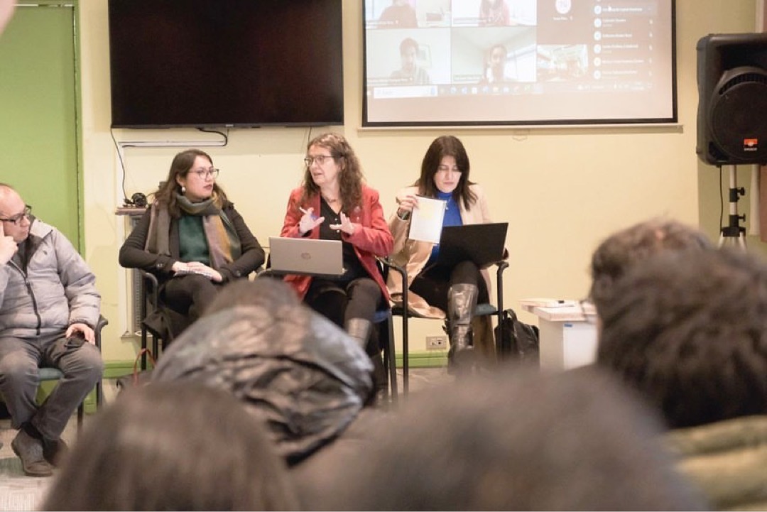 Mineduc anuncia medidas para apoyar crisis educativa en Ancud