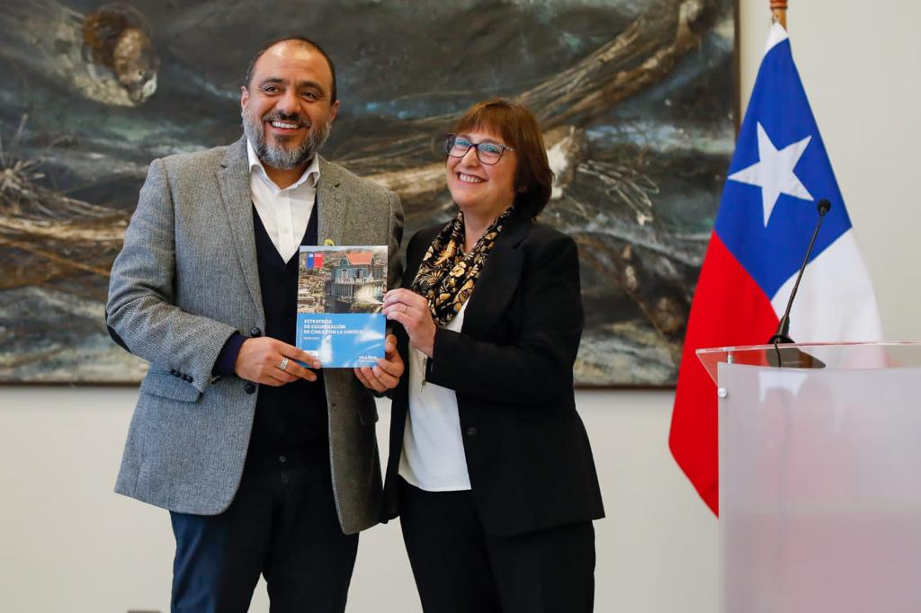 Se conmemoran los 70 años de Chile en la UNESCO