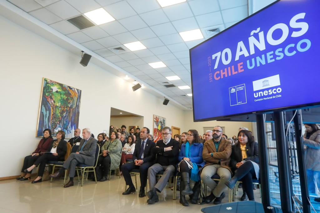 Se conmemoran los 70 años de Chile en la UNESCO