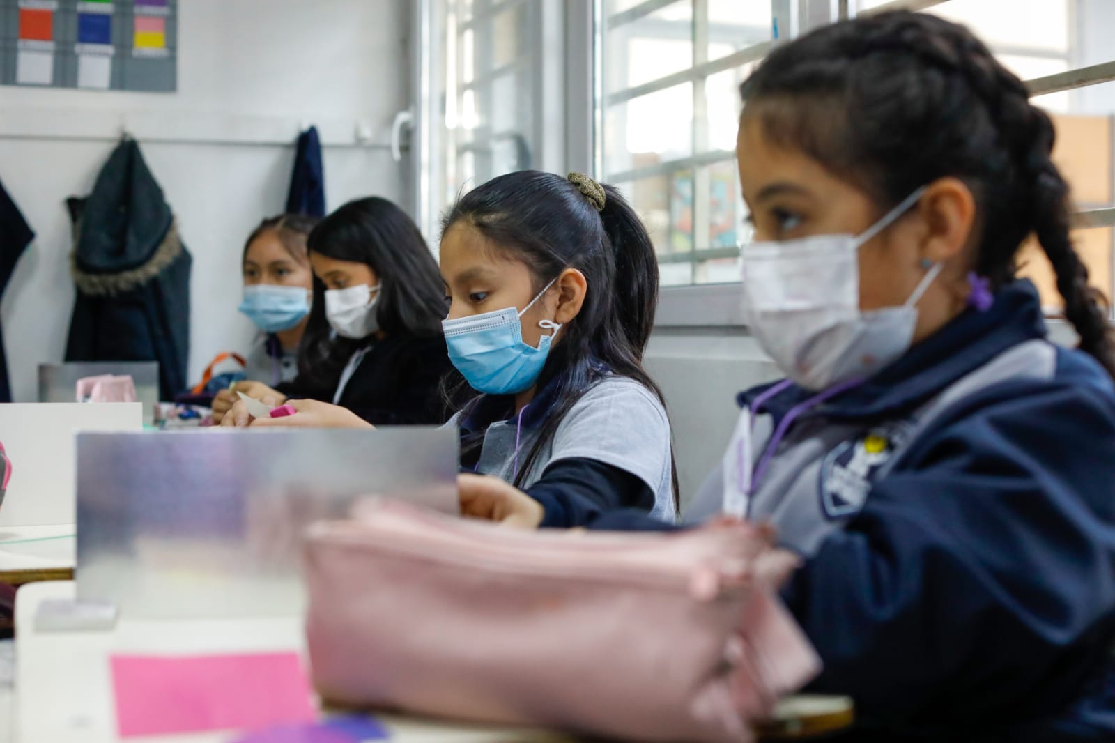 Se mantiene uso obligatorio de mascarilla en la vuelta a clases