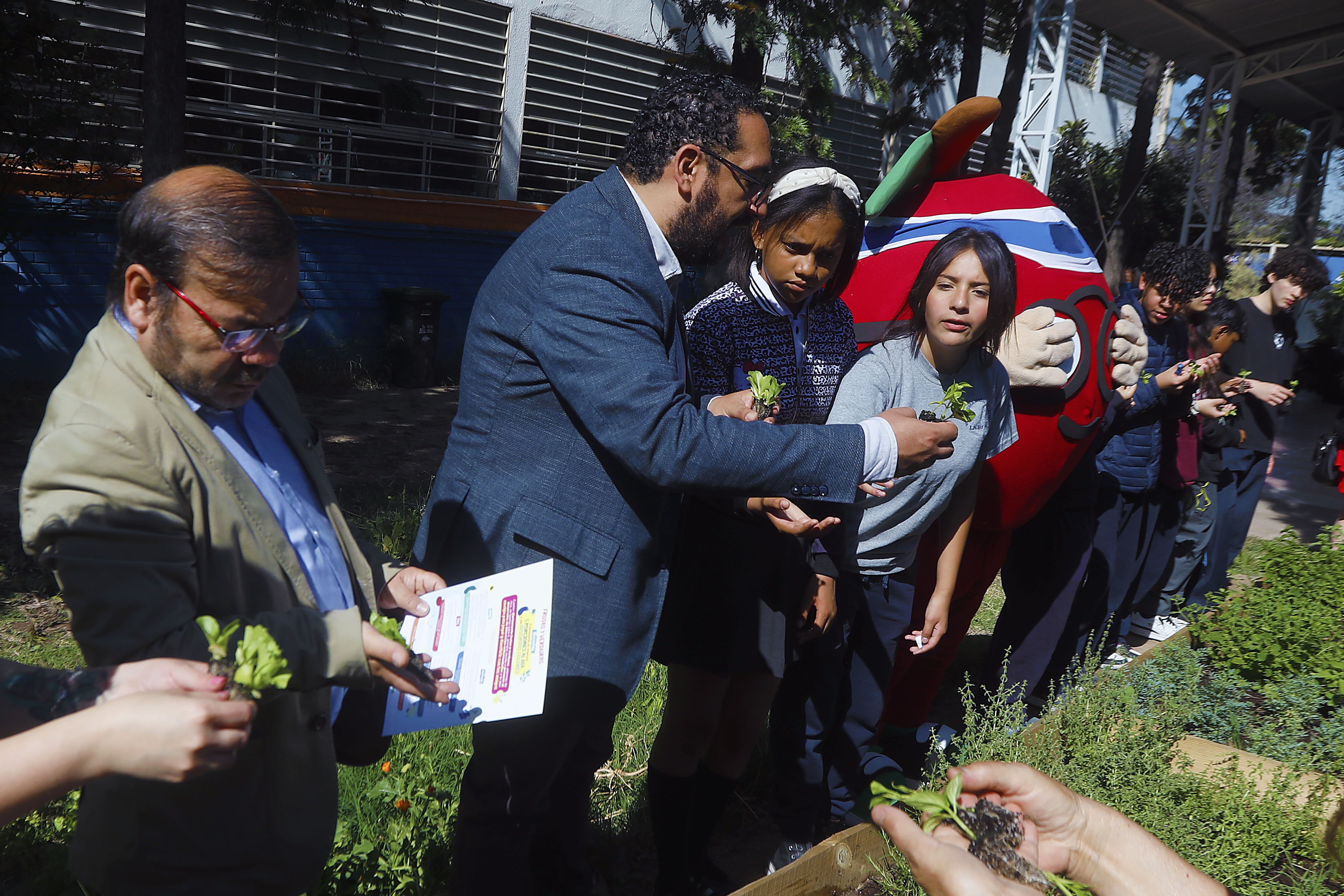 Fortaleciendo la Alimentación Escolar con Productos Locales