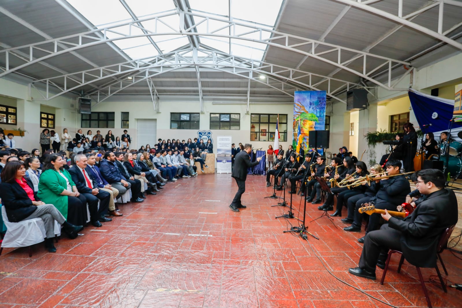 Liceo Bicentenario Luis Alberto Barrera - Magallanes