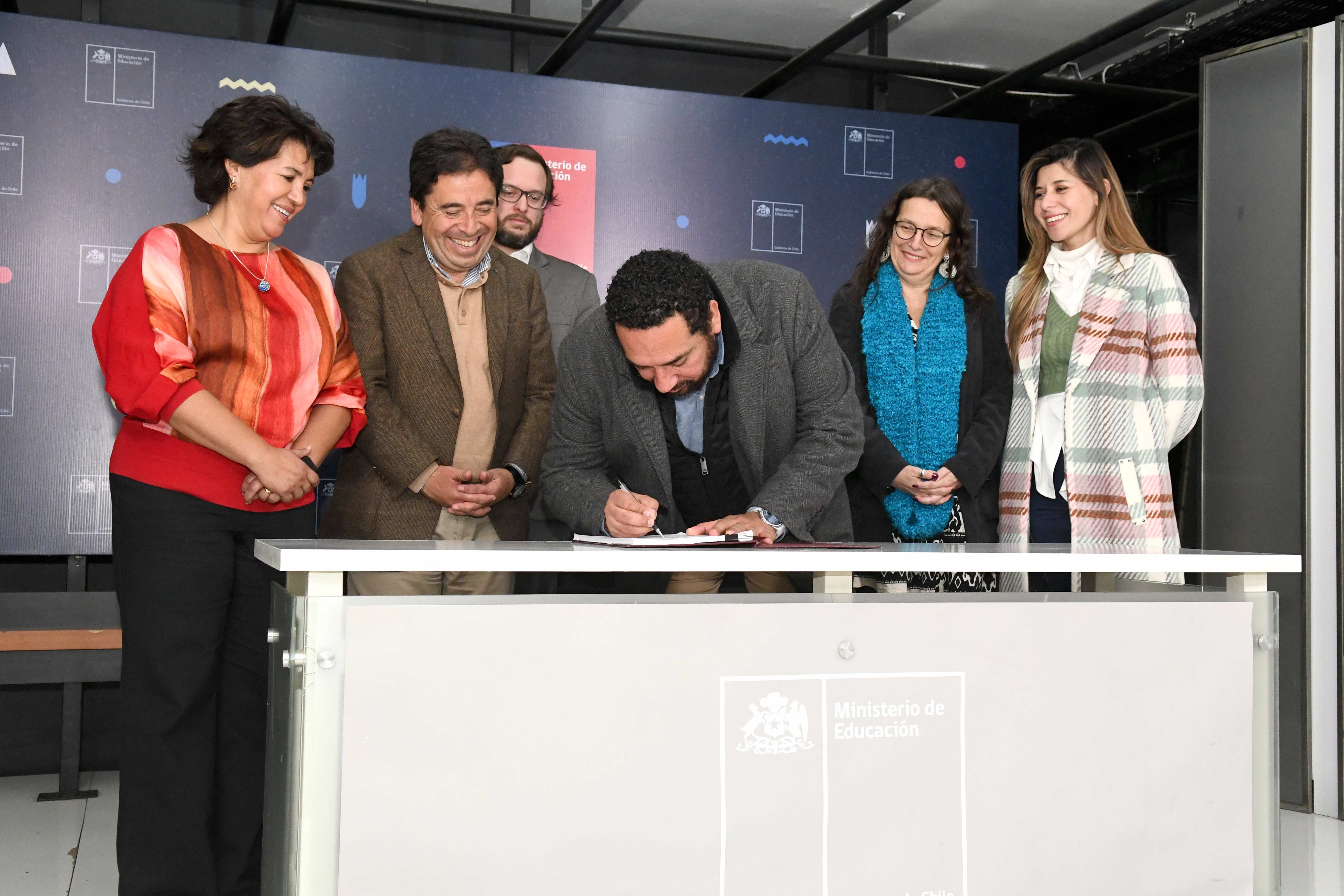 Firma del convenio de inversión en el SLEP Atacama