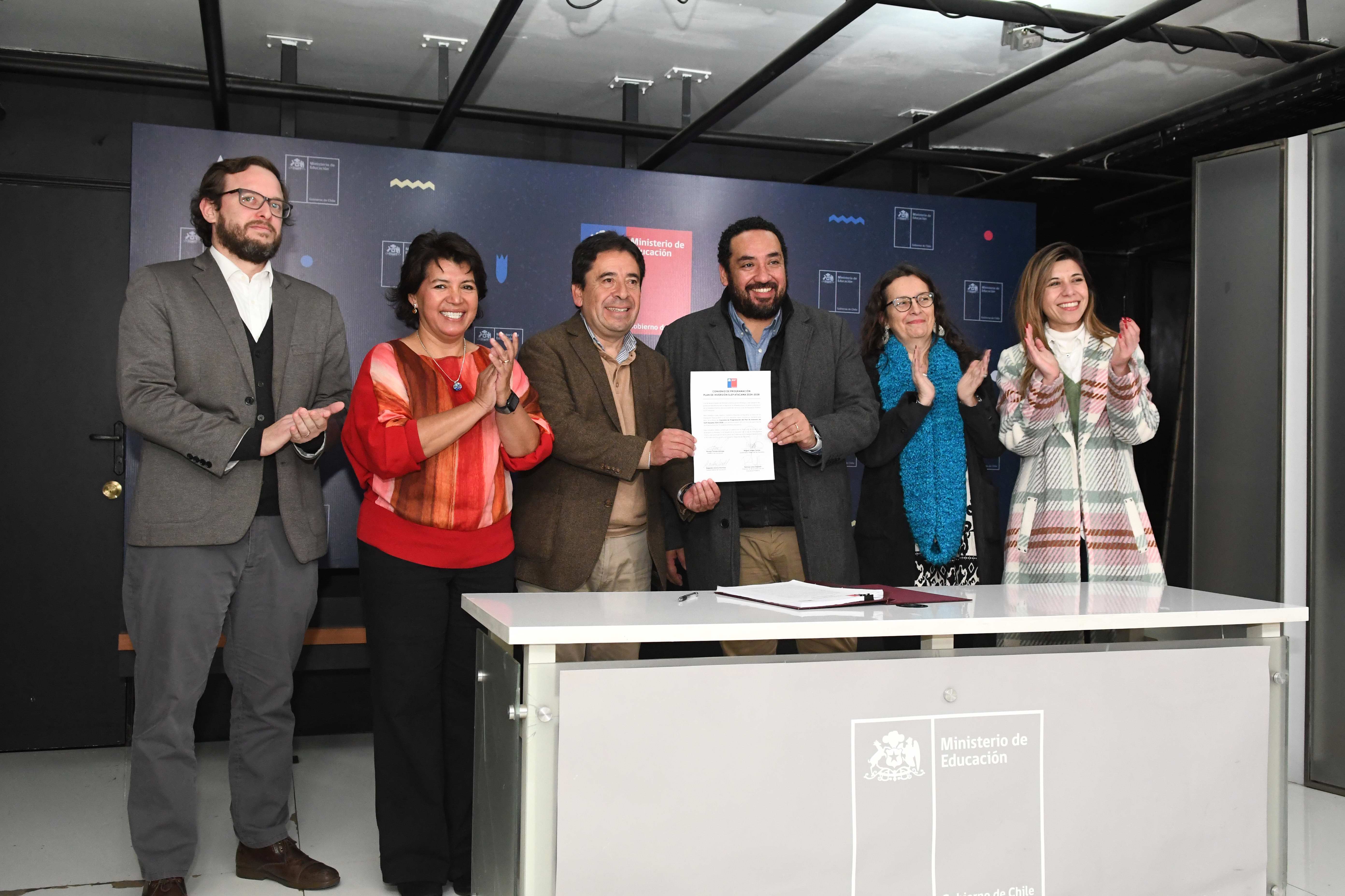 Firma del convenio de inversión en el SLEP Atacama