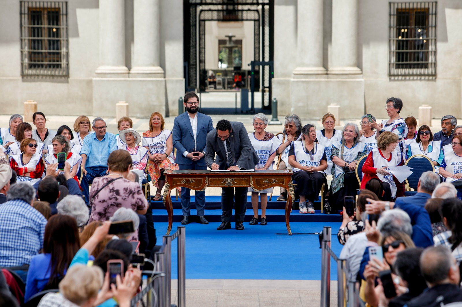 Proyecto de ley que da solución a la deuda histórica docente